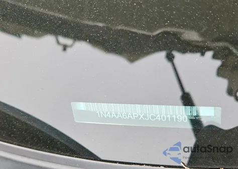 2018 Nissan Maxima 3.5S z USA, uszkodzony, nr VIN 1N4AA6APXJC401190